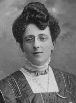 Lusi Mod Montgomeri